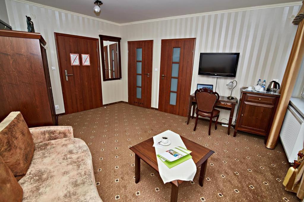 Hotel Soccer Sport Radomsko Exterior photo